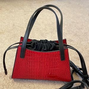 2 pc set Red croc draw string crssobody